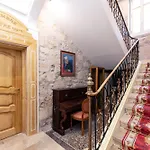 Suite Orientale Maison De L\'Eglise Du Couvent